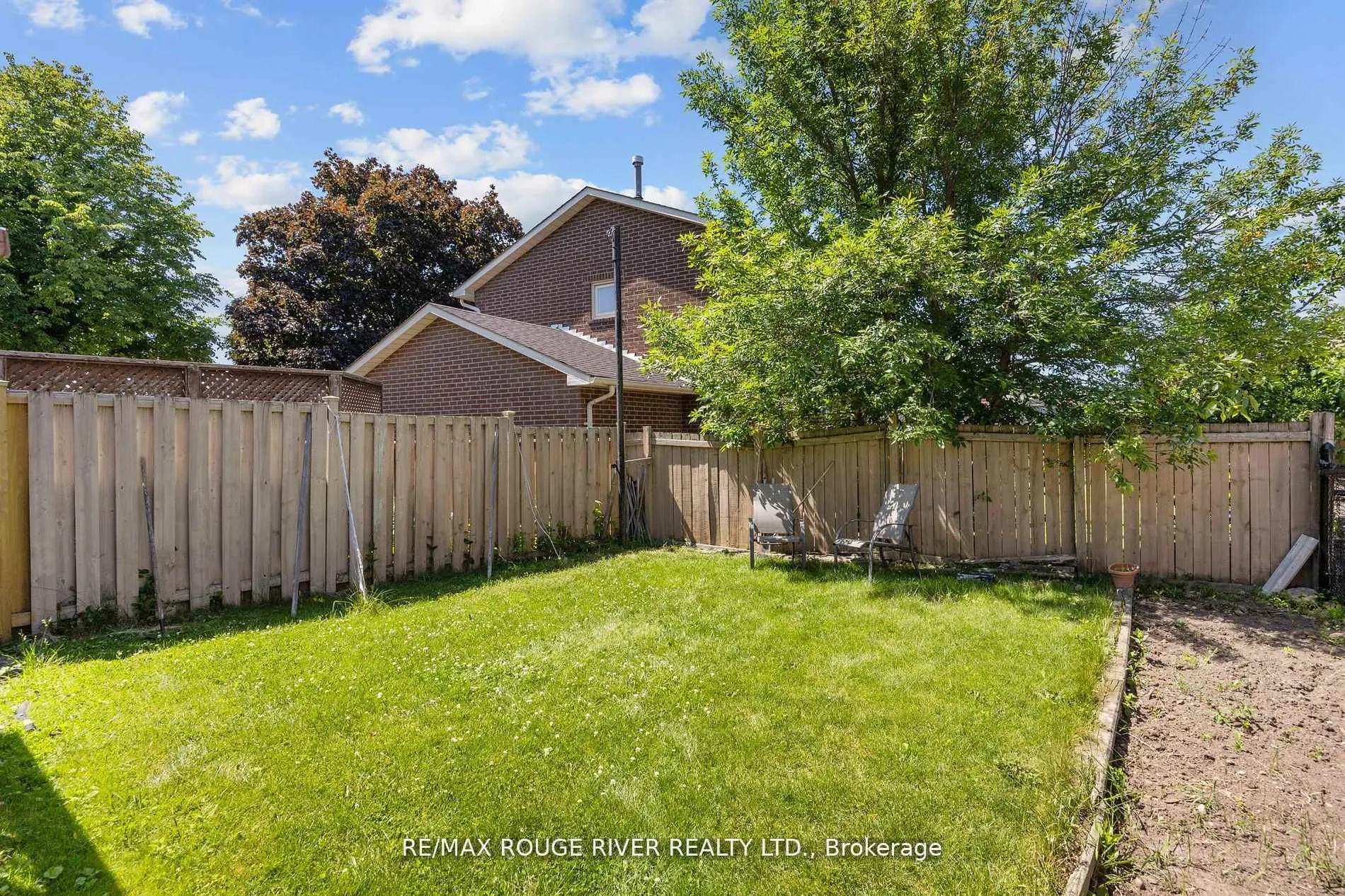 Photo 24 of 72 Coles Avenue, Vaughan, Vaughan Grove — HOMEH