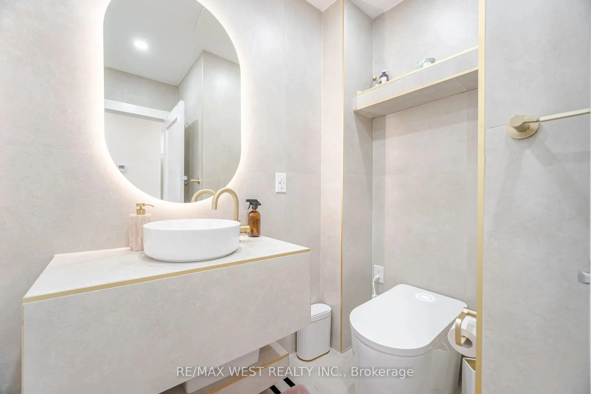 Photo 7 of 92 Archibald Street, Brampton, Brampton West — HOMEH