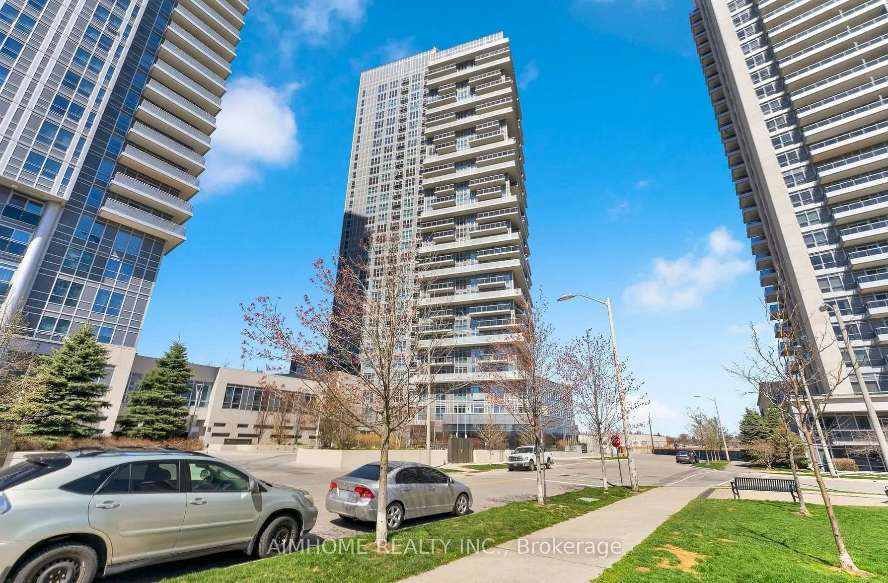 Front of Unit 1006, 225 Village Green Square