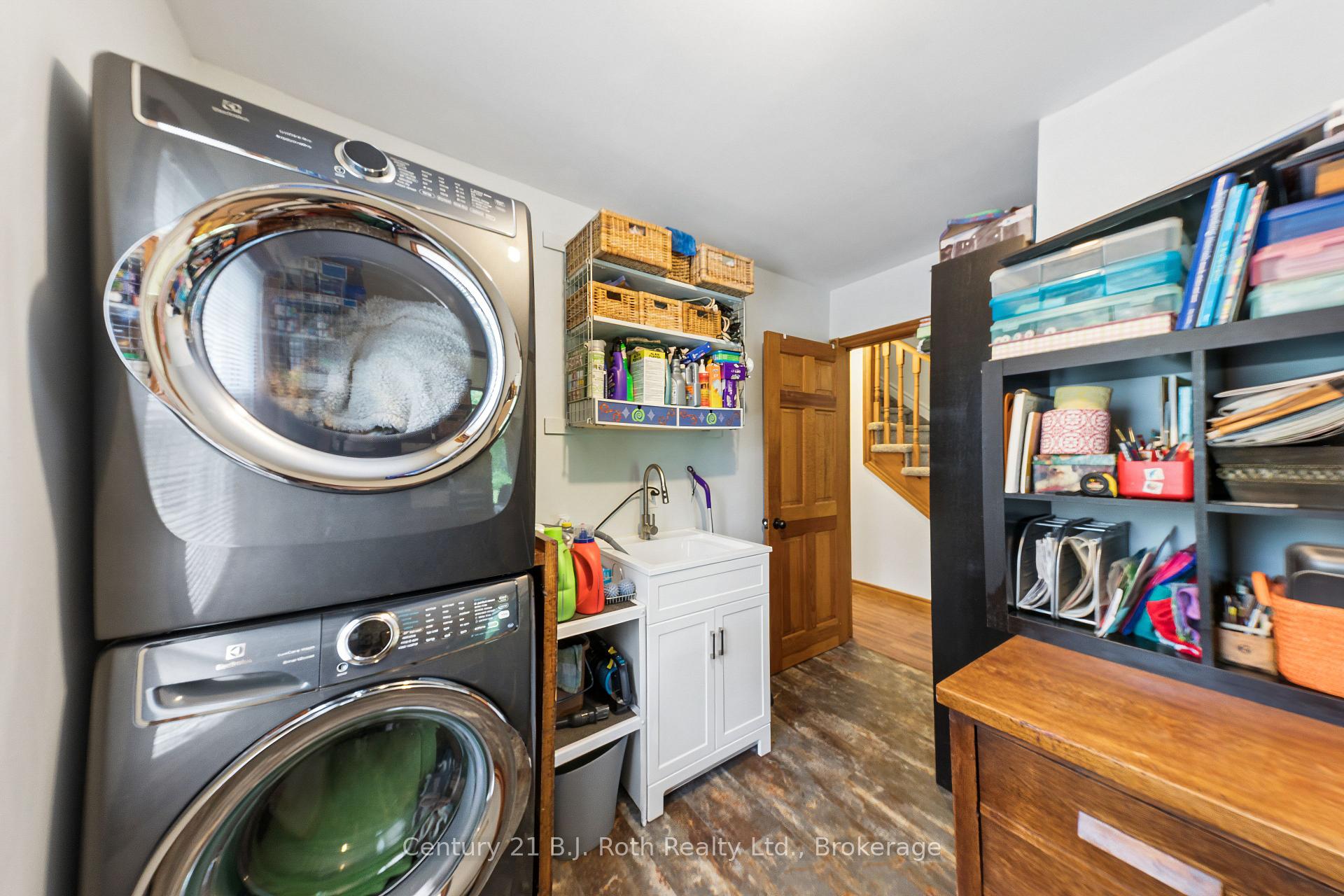 Photo 19 of 3147 Dalton Court, Tay, Rural Tay — HOMEH