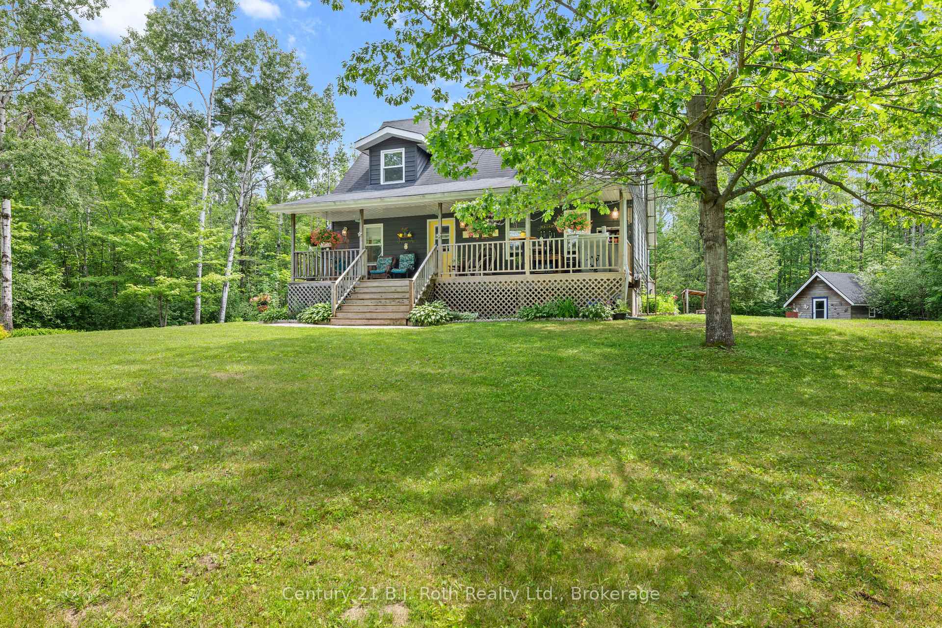 Photo 33 of 3147 Dalton Court, Tay, Rural Tay — HOMEH