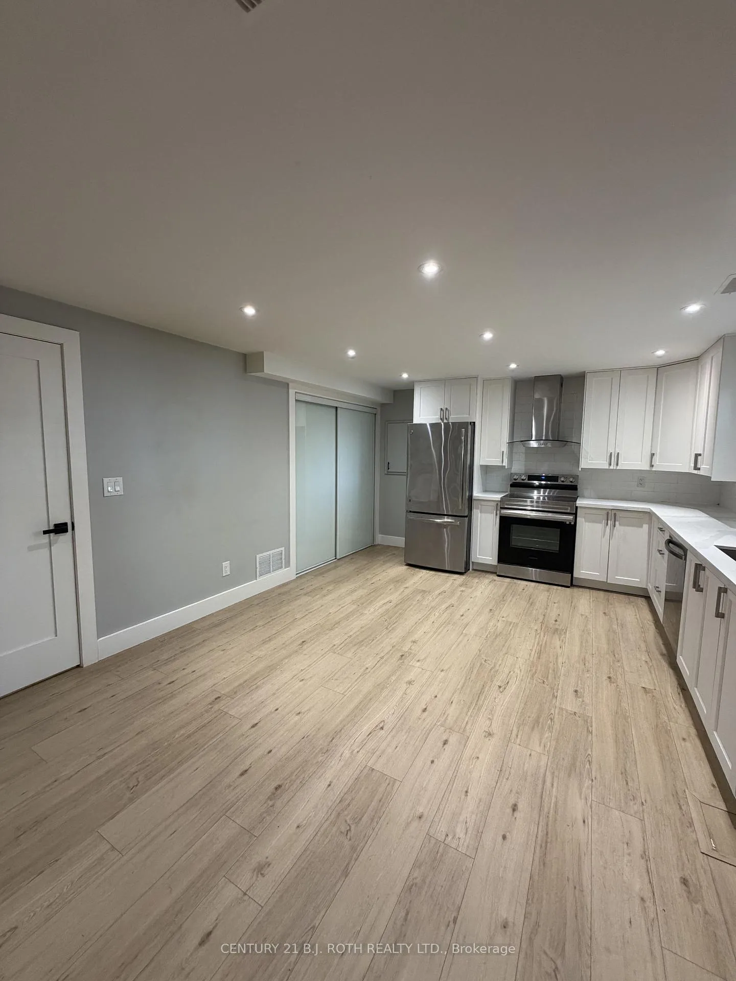 Photo 3 of 56 Olive Crescent, Orillia — HOMEH