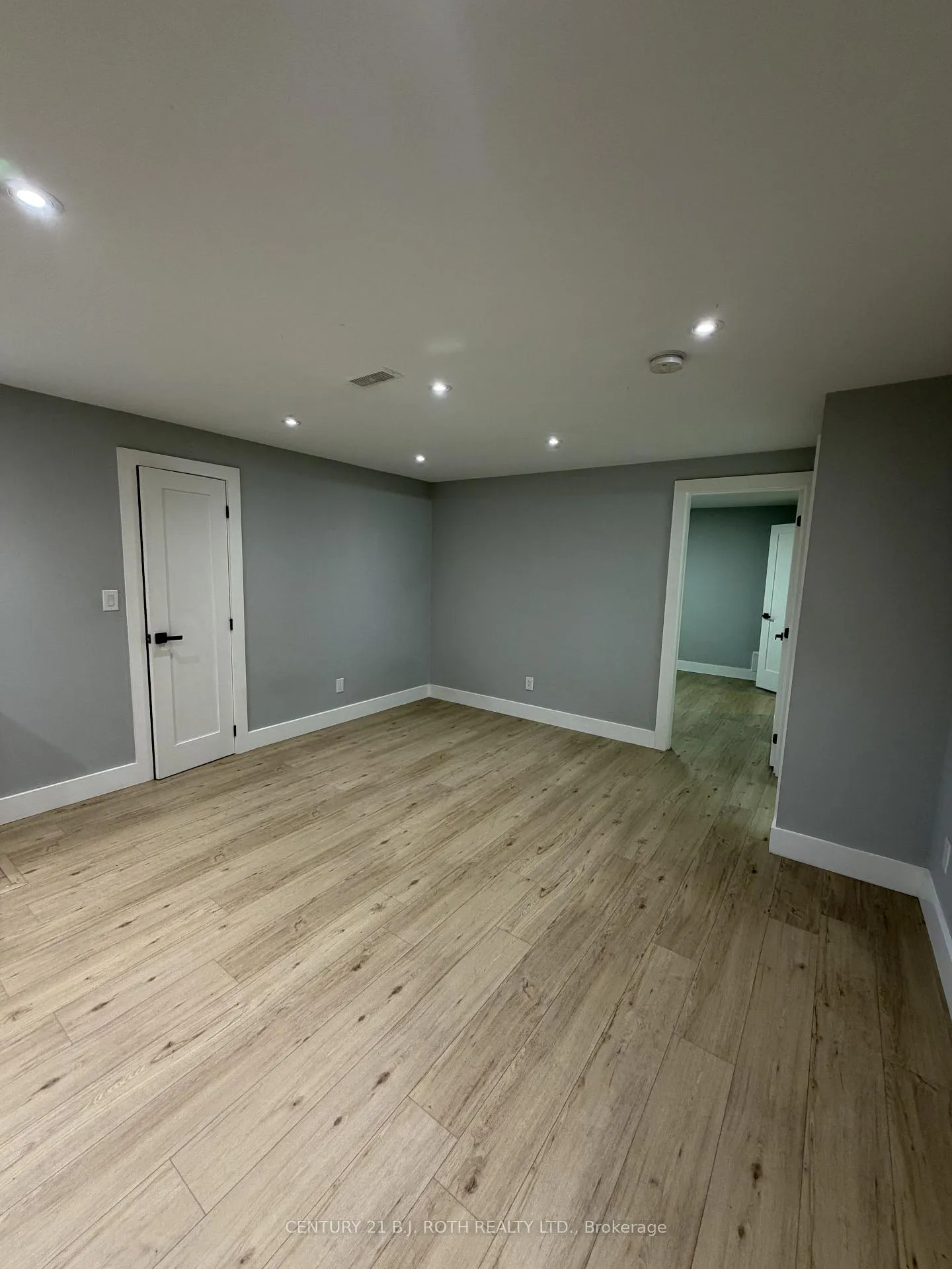 Photo 4 of 56 Olive Crescent, Orillia — HOMEH