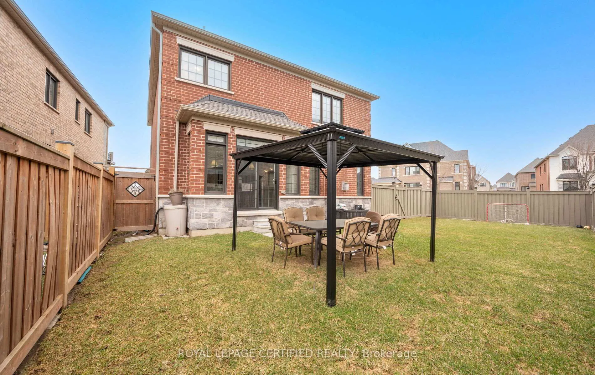 Photo 45 of 1285 Raspberry Terrace, Milton, Ford — HOMEH
