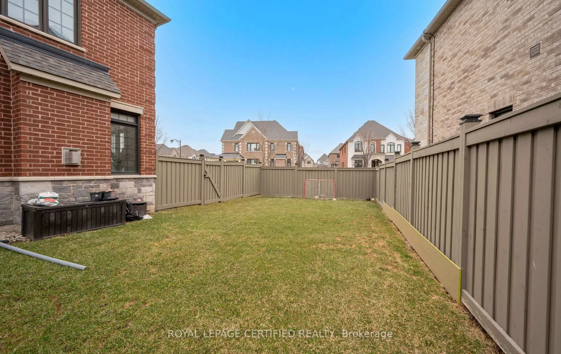 Photo 46 of 1285 Raspberry Terrace, Milton, Ford — HOMEH