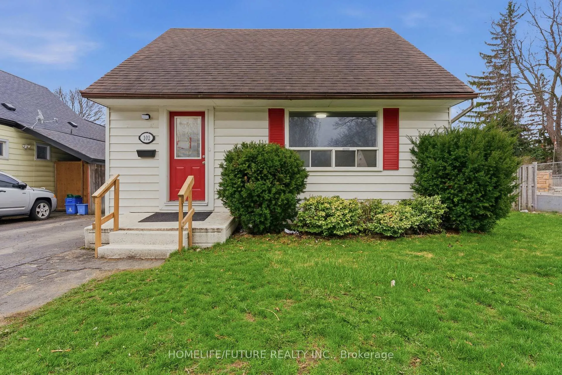 Photo 1 of 102 Kings Crescent, Ajax, South East — HOMEH