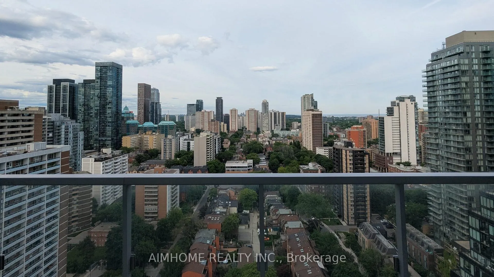 Photo 11 of Unit 2703, 3 Gloucester Street, Toronto, Church-Yonge Corridor — HOMEH