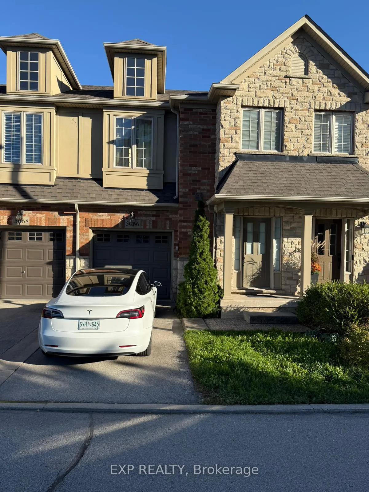 Photo 1 of 5066 Mercer Common, Burlington, Appleby — HOMEH