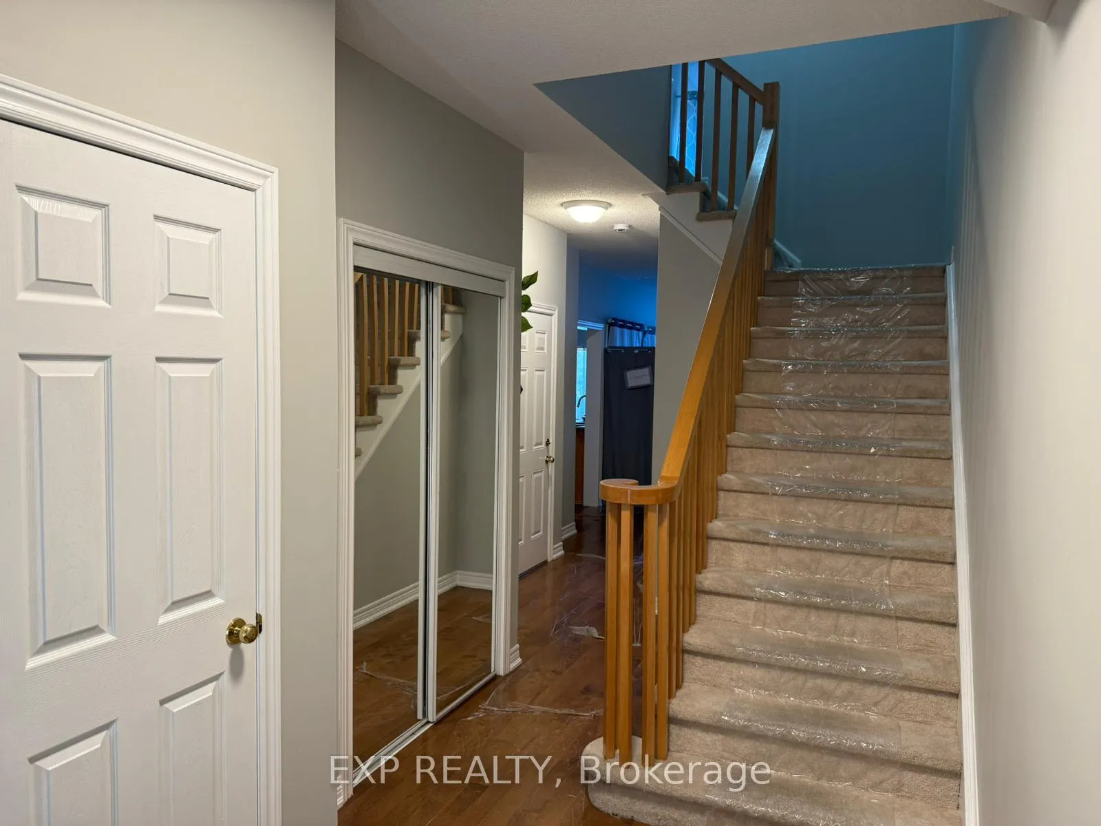 Photo 2 of 5066 Mercer Common, Burlington, Appleby — HOMEH