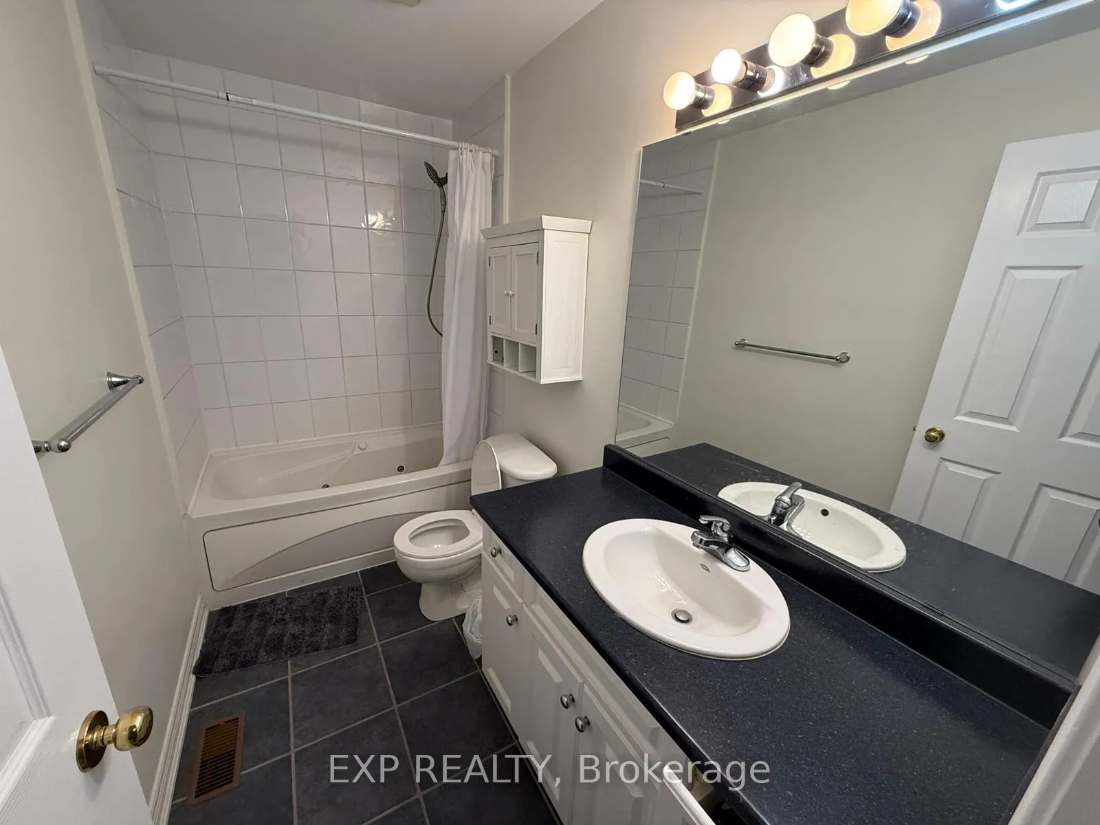 Photo 9 of 5066 Mercer Common, Burlington, Appleby — HOMEH