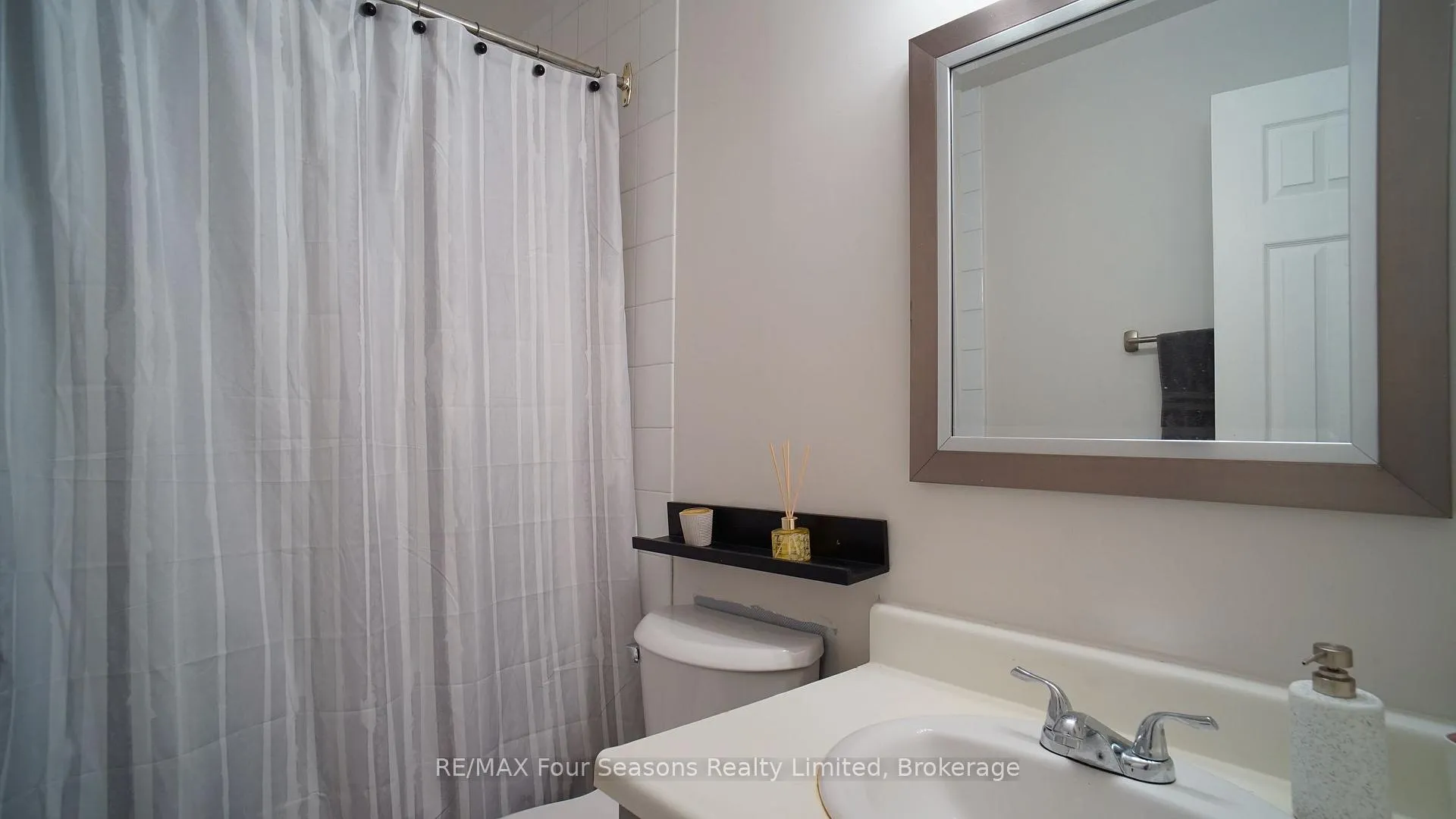 Photo 16 of Unit 4, 4 Trafalgar Road, Collingwood — HOMEH