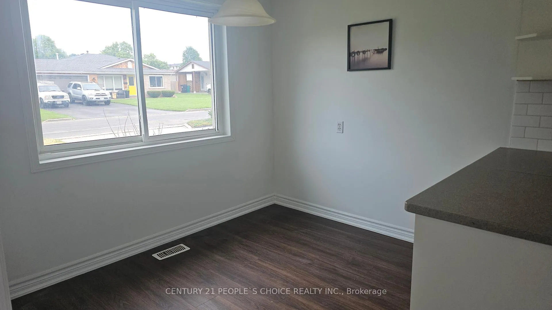 Photo 3 of 58 Belwood Crescent, Kitchener, Vanier - Kitchener — HOMEH
