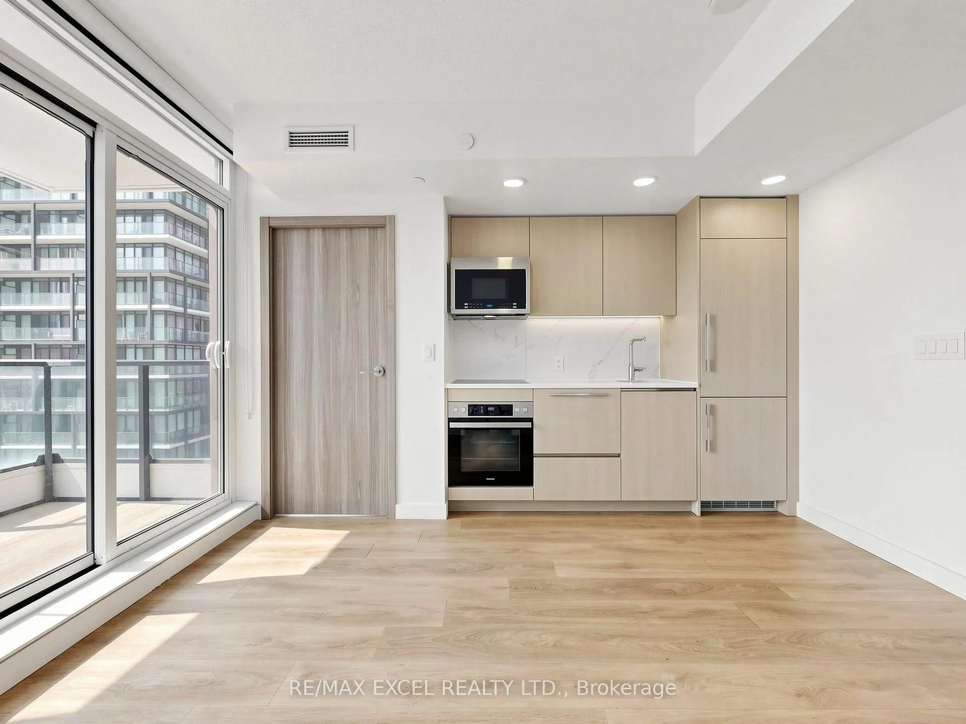 Photo 3 of Unit 2909, 38 Widmer St, Toronto, Waterfront Communities — HOMEH