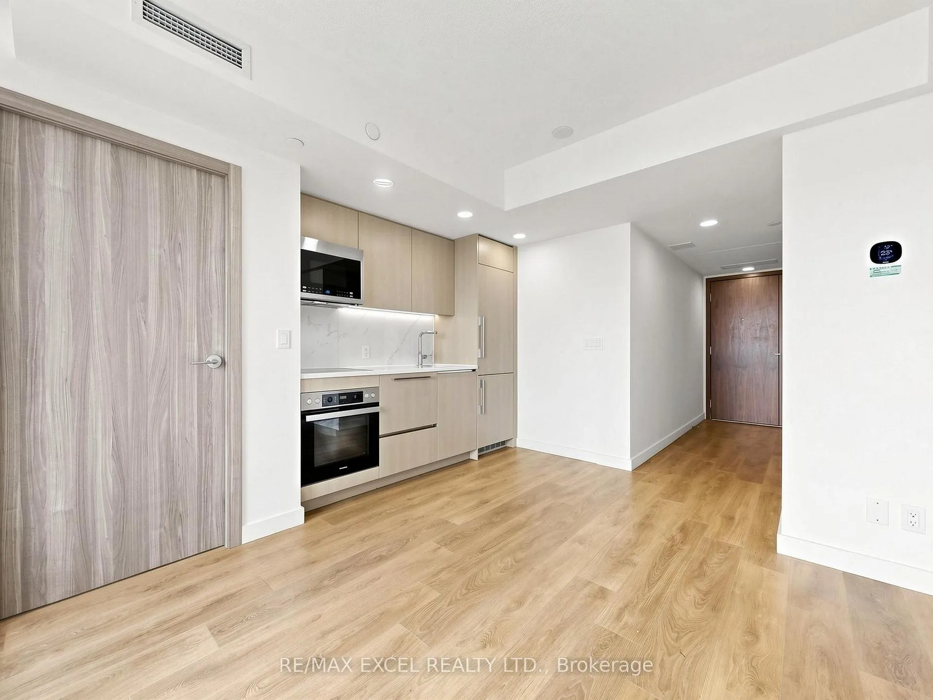 Photo 4 of Unit 2909, 38 Widmer St, Toronto, Waterfront Communities — HOMEH