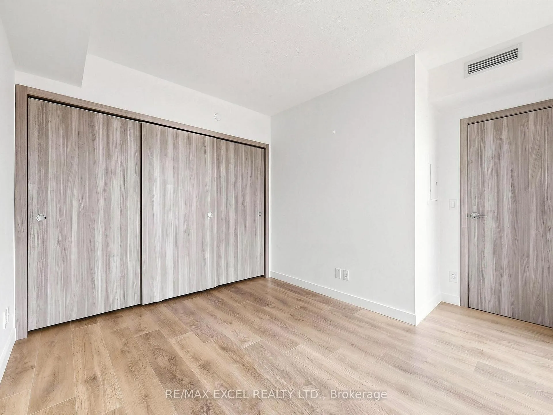 Photo 11 of Unit 2909, 38 Widmer St, Toronto, Waterfront Communities — HOMEH