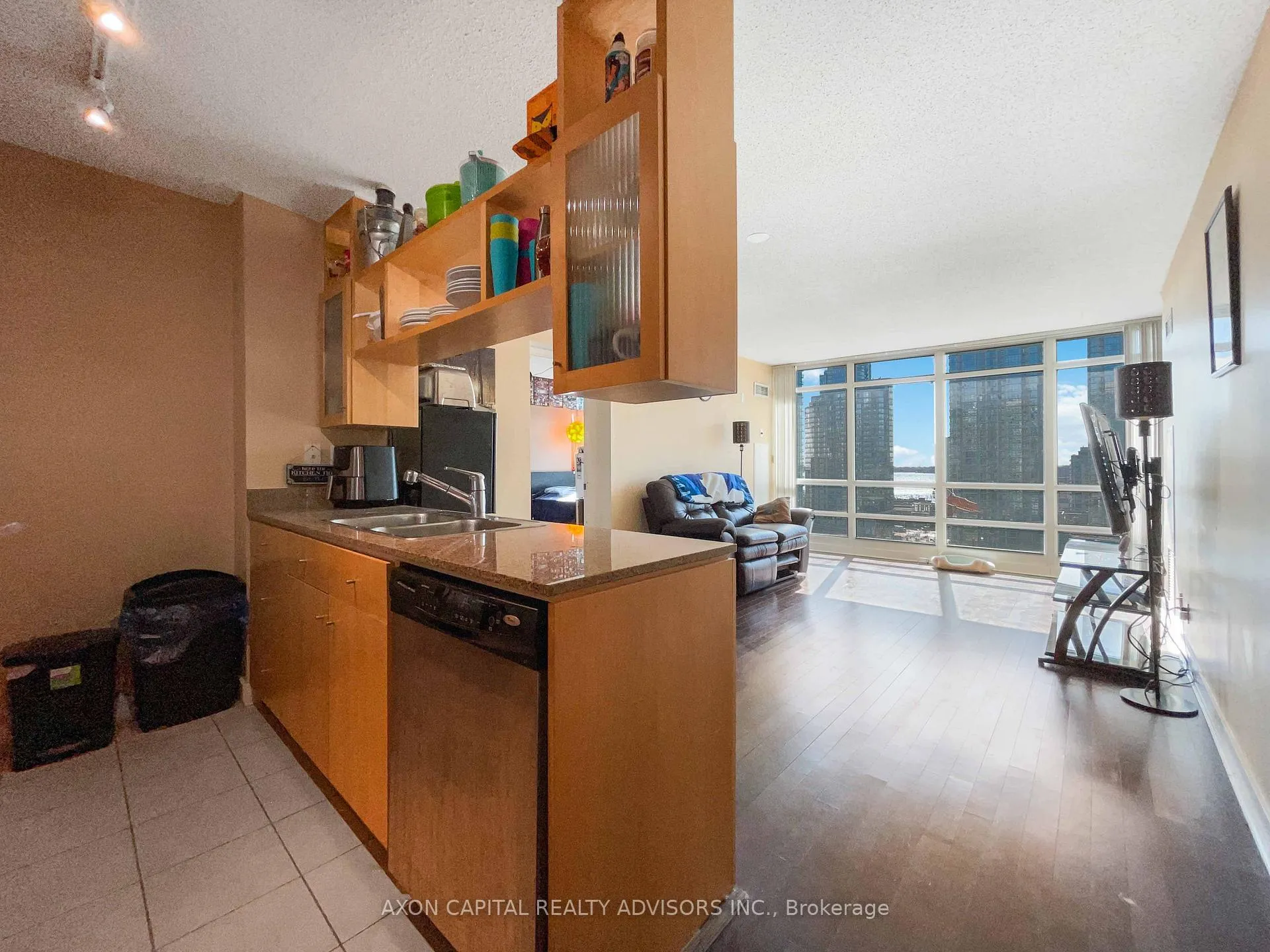 Photo 4 of Unit 1711, 397 Front Street W, Toronto, Waterfront Communities — HOMEH