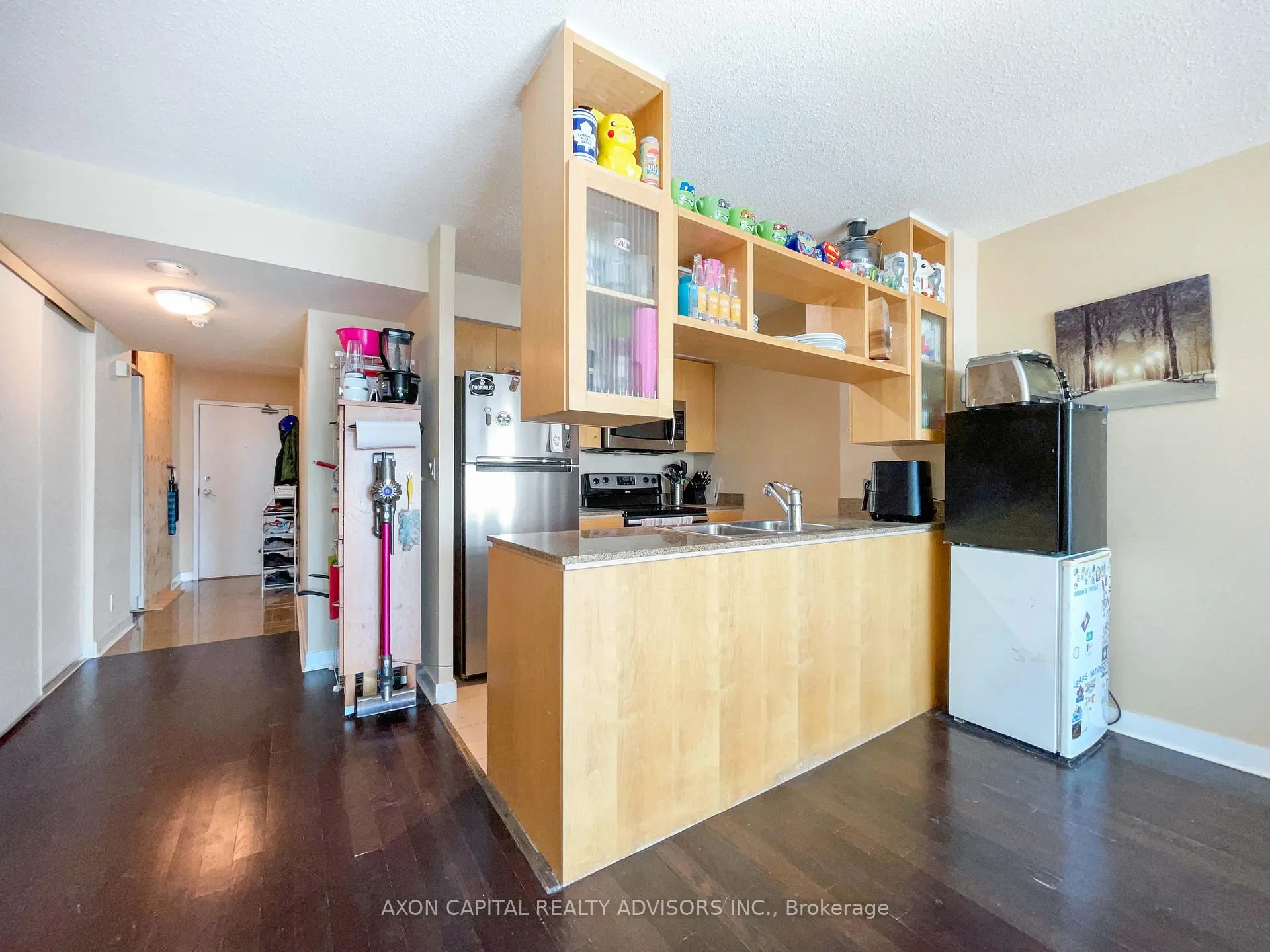 Photo 6 of Unit 1711, 397 Front Street W, Toronto, Waterfront Communities — HOMEH