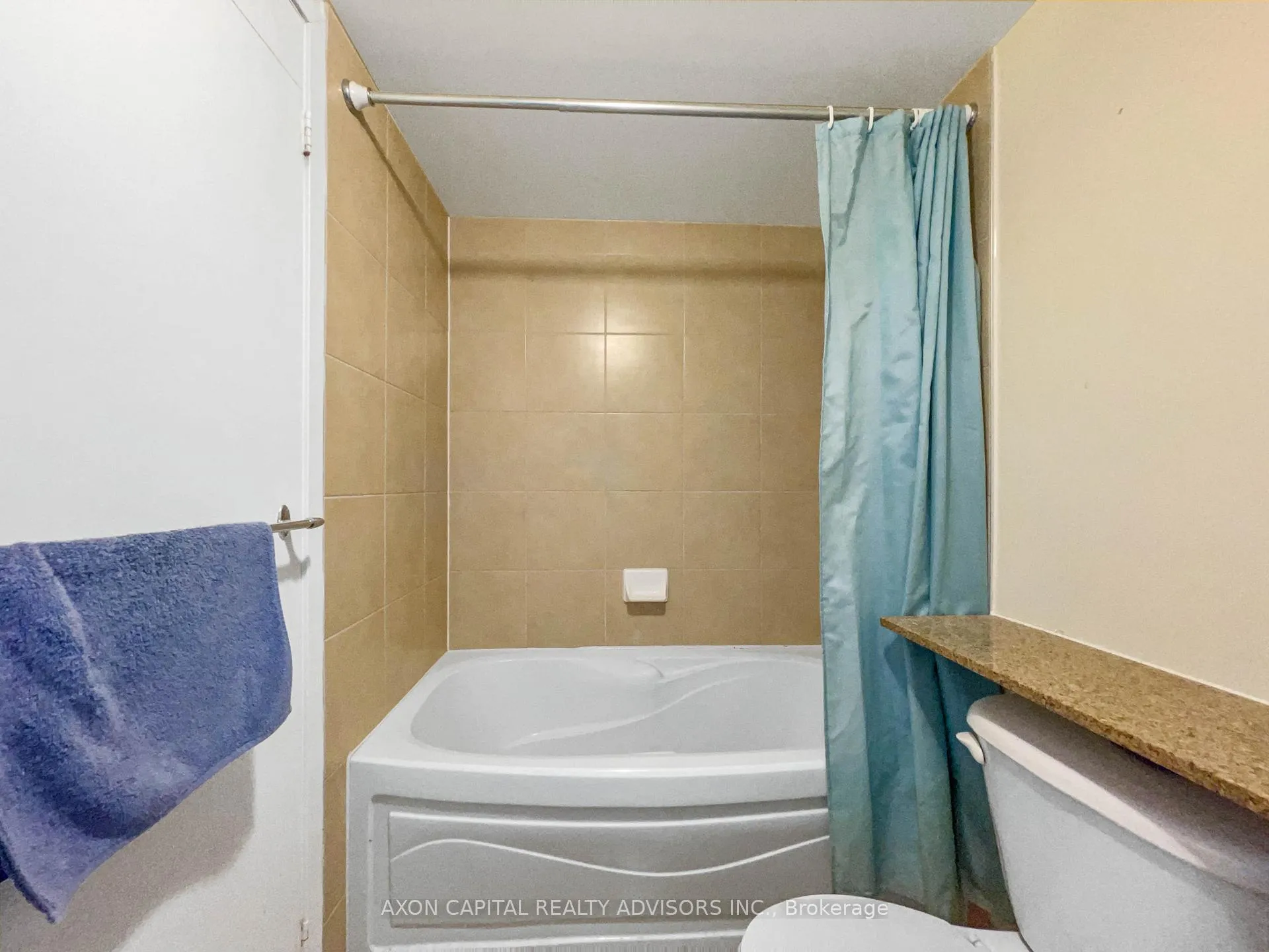 Photo 14 of Unit 1711, 397 Front Street W, Toronto, Waterfront Communities — HOMEH