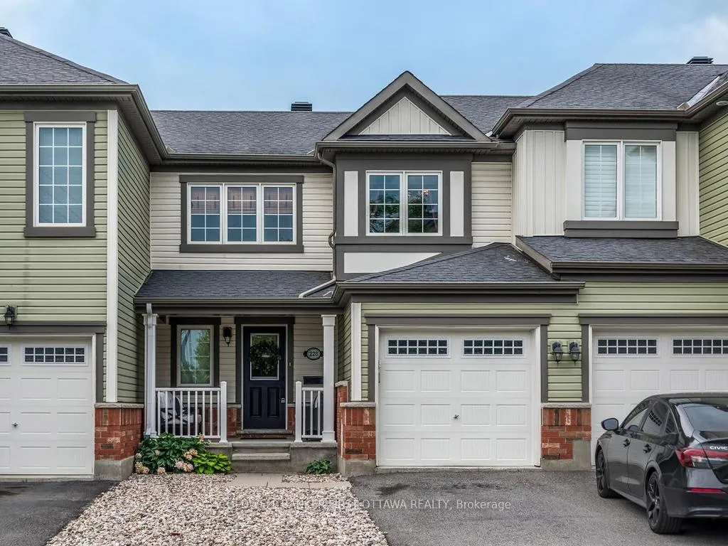 Photo 2 of 228 Par-La-Ville Circle, Ottawa, Stittsville (North) — HOMEH