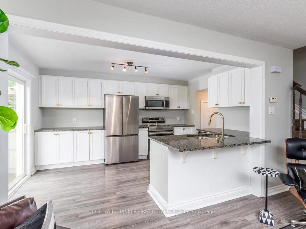 Photo 11 of 228 Par-La-Ville Circle, Ottawa, Stittsville (North) — HOMEH