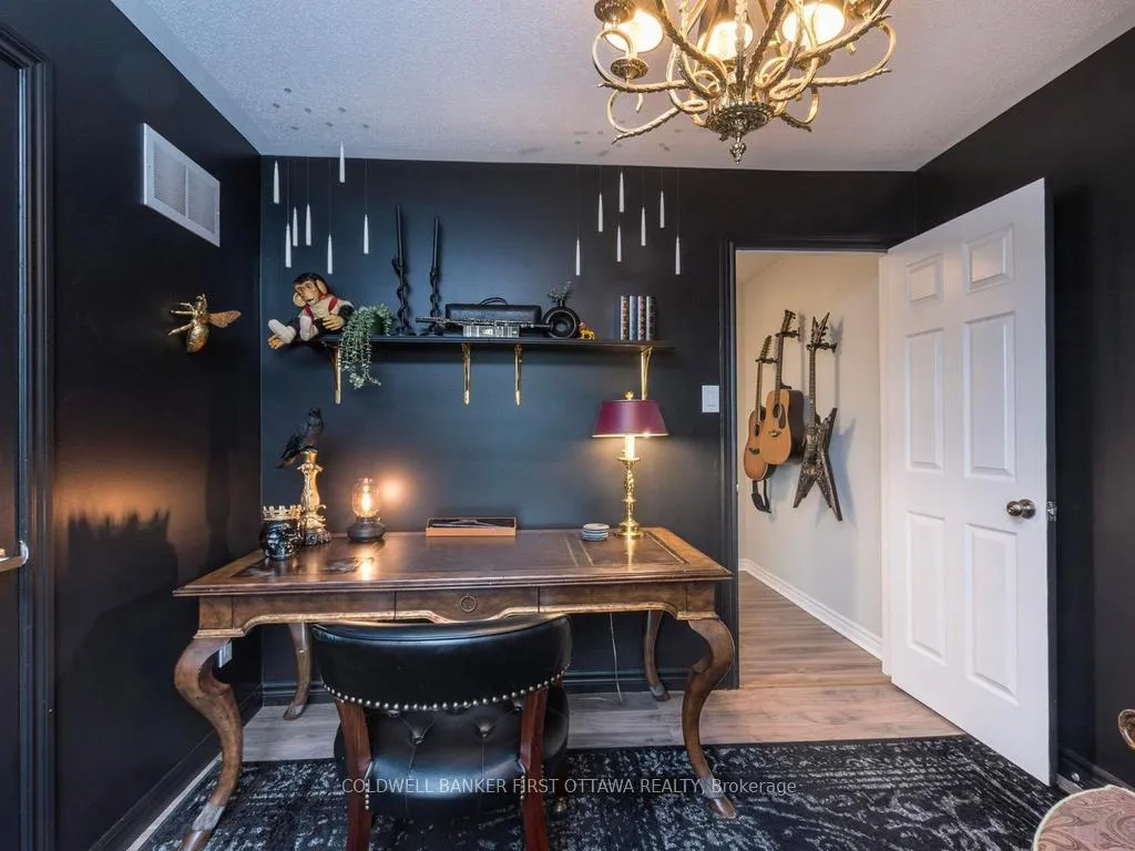 Photo 24 of 228 Par-La-Ville Circle, Ottawa, Stittsville (North) — HOMEH