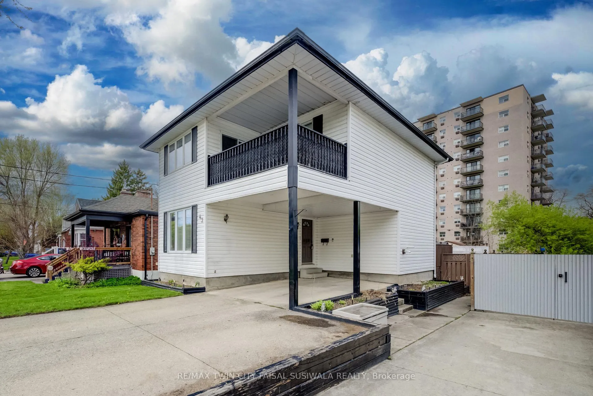Photo 2 of 43 Middleton Street, Cambridge, Christopher-Champlain — HOMEH