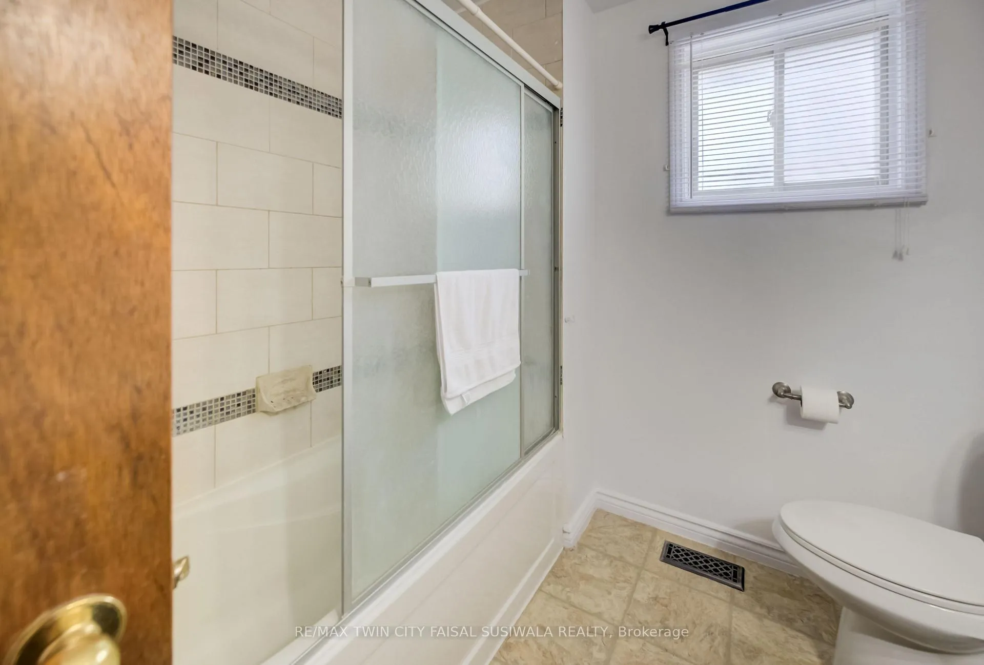 Photo 22 of 43 Middleton Street, Cambridge, Christopher-Champlain — HOMEH