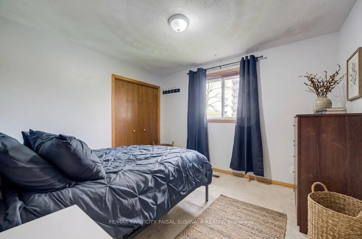 Photo 23 of 43 Middleton Street, Cambridge, Christopher-Champlain — HOMEH