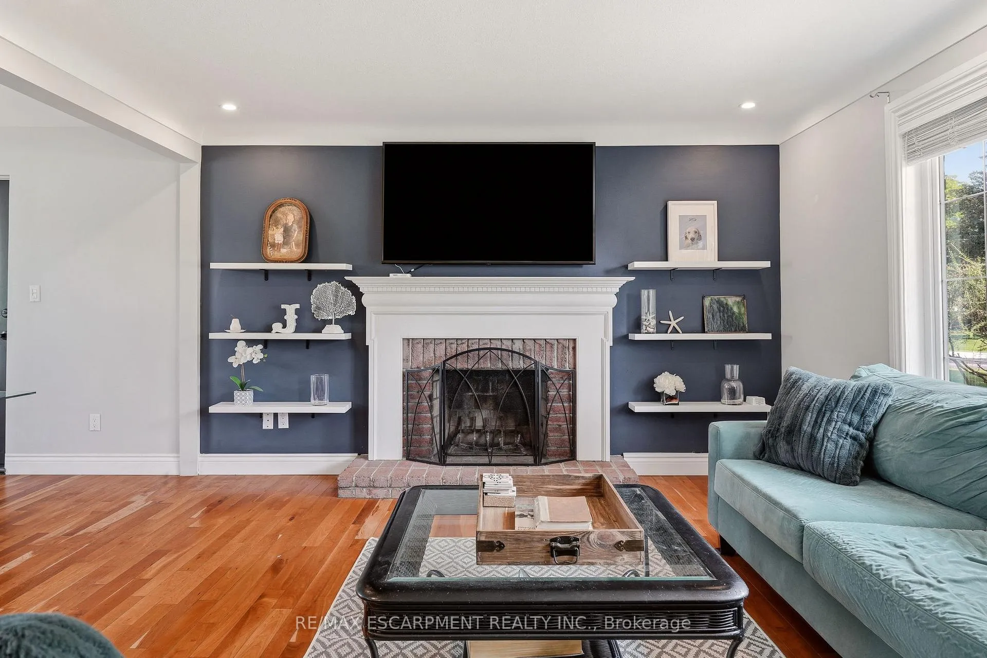 Photo 9 of 18 Fireside Drive, Hamilton, Freelton — HOMEH