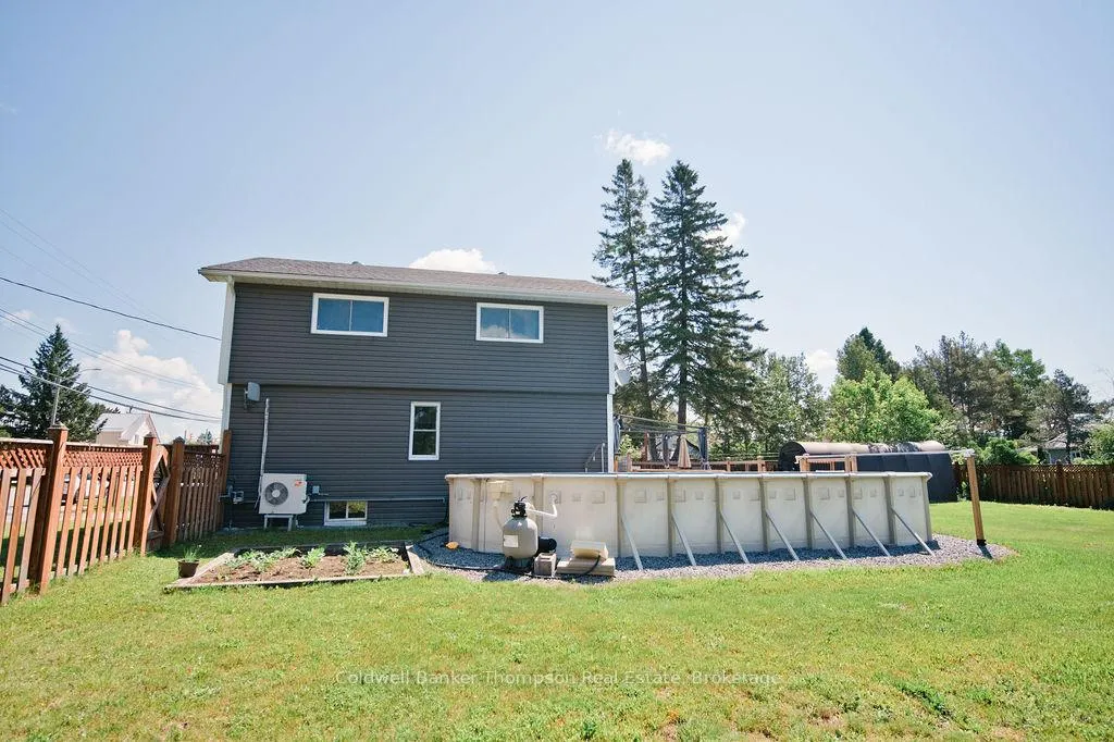 Photo 4 of 115 Ottawa Avenue, South River — HOMEH