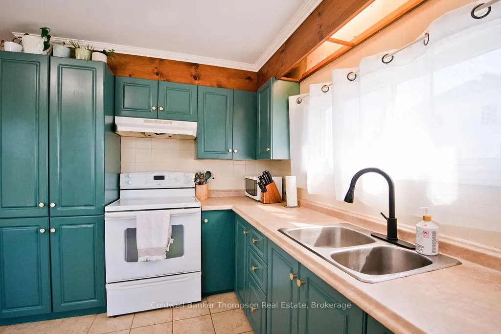 Photo 15 of 115 Ottawa Avenue, South River — HOMEH