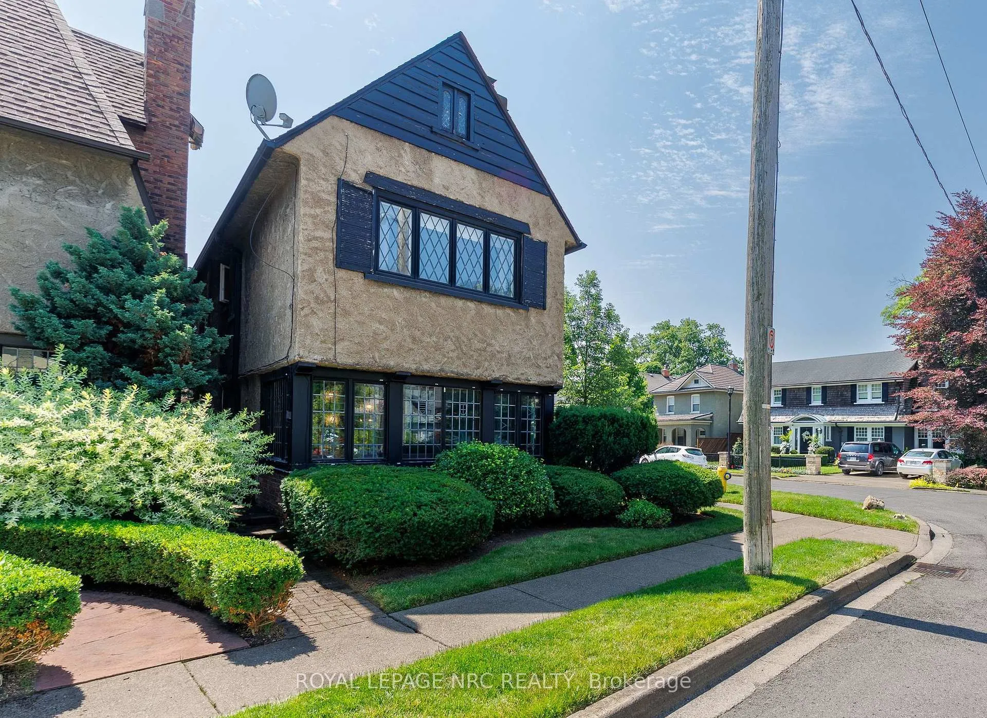 Photo 3 of 52 Yates Street, St. Catharines, Downtown — HOMEH