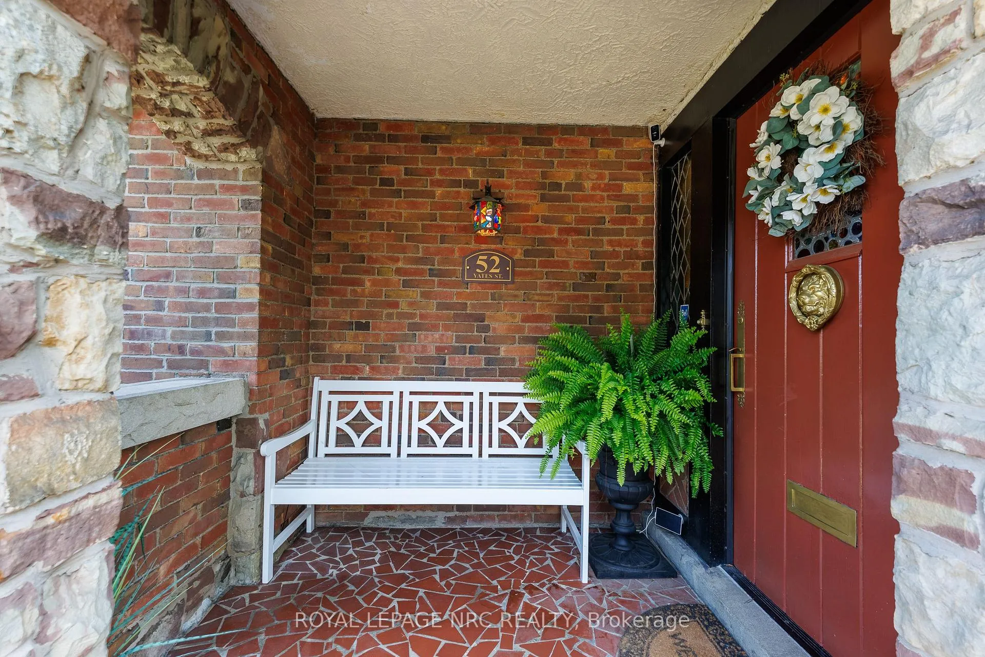 Photo 4 of 52 Yates Street, St. Catharines, Downtown — HOMEH