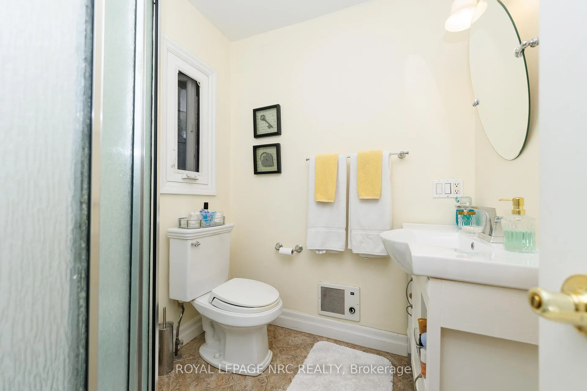 Photo 20 of 52 Yates Street, St. Catharines, Downtown — HOMEH