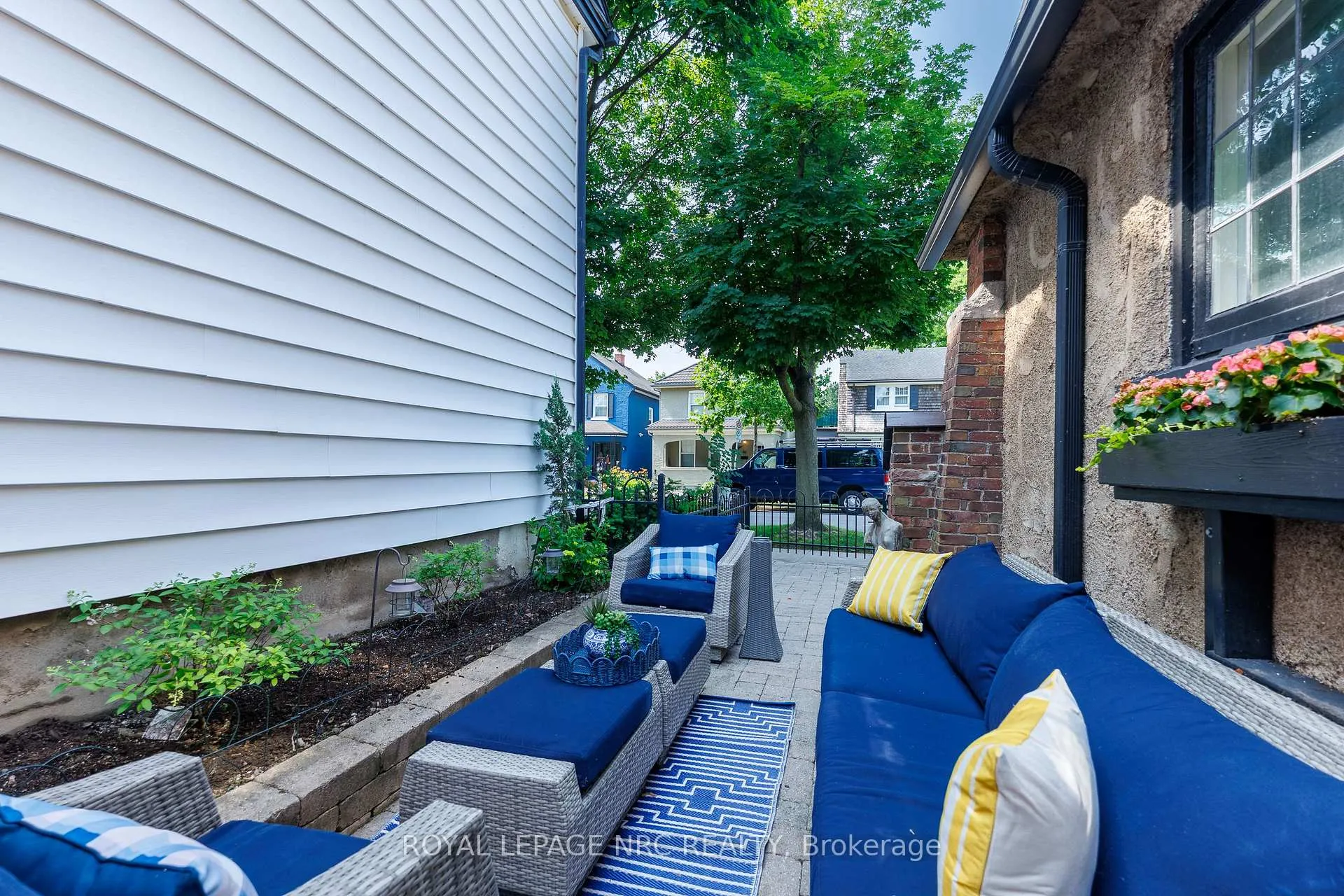 Photo 36 of 52 Yates Street, St. Catharines, Downtown — HOMEH
