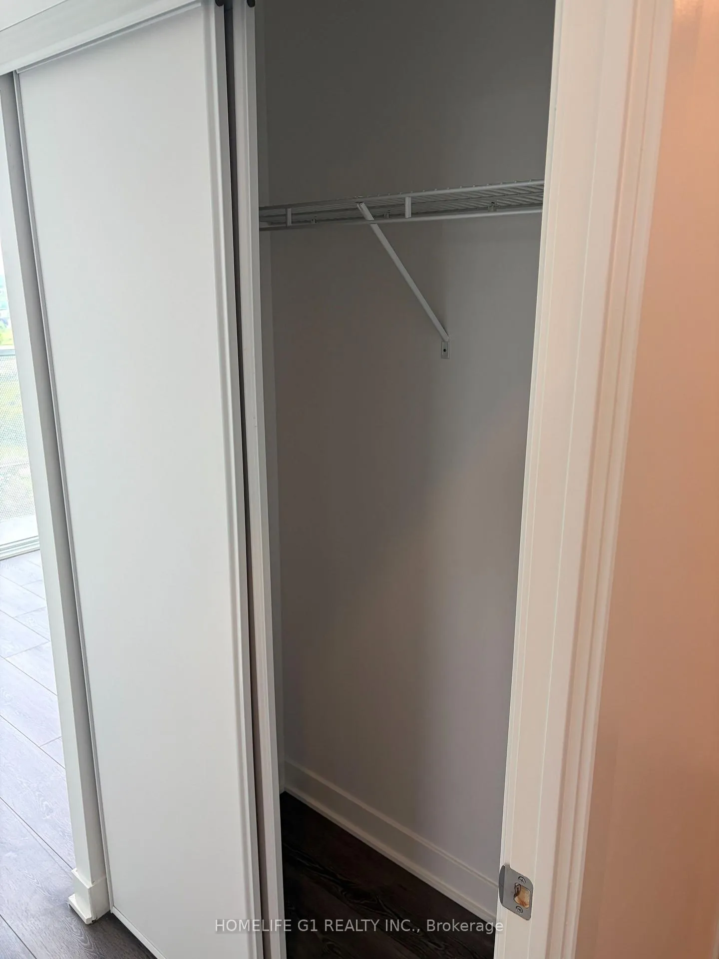 Photo 7 of Unit 1718, 6 Flavelle Trail, Vaughan, Steeles West Industrial — HOMEH