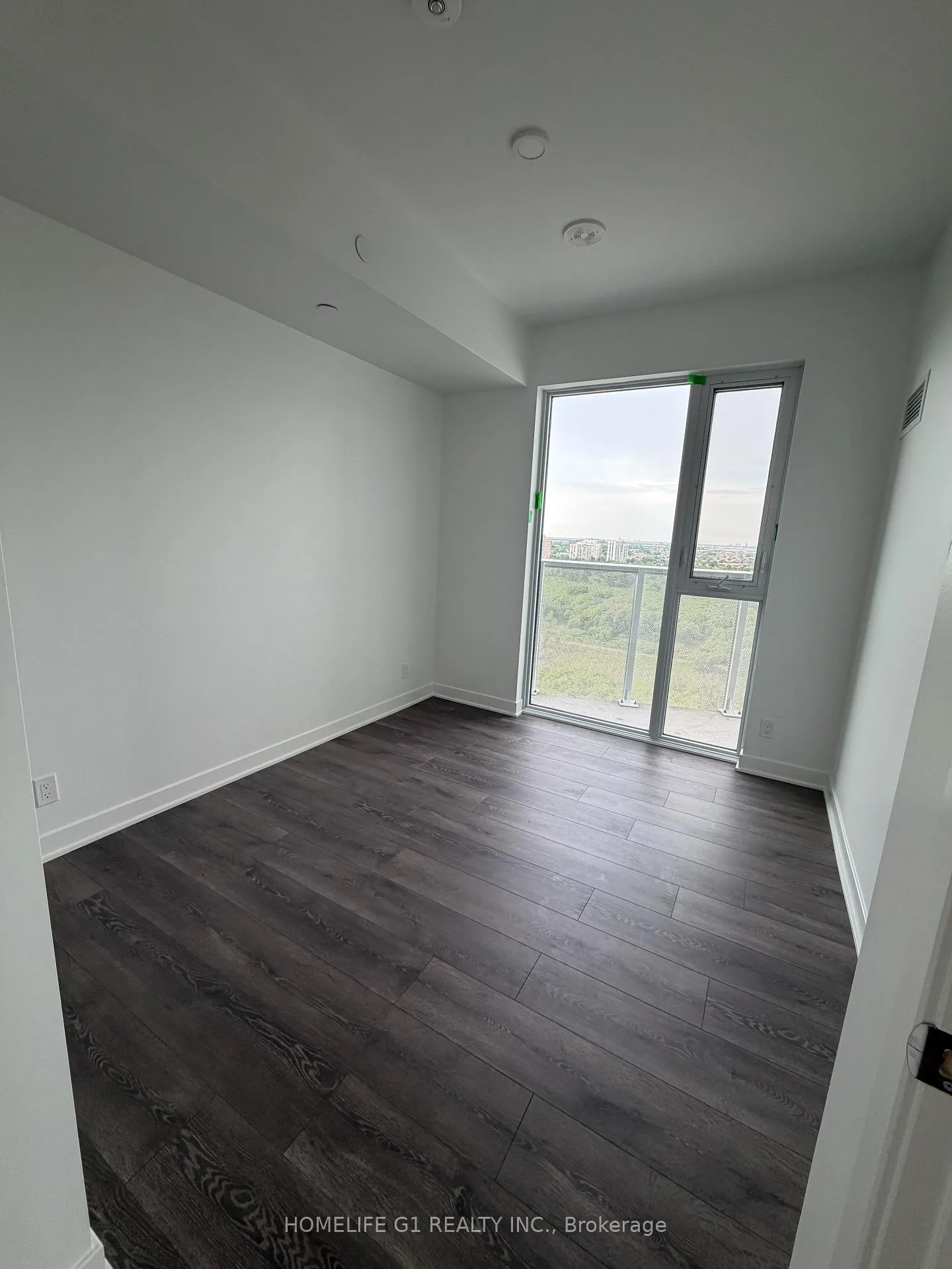 Photo 11 of Unit 1718, 6 Flavelle Trail, Vaughan, Steeles West Industrial — HOMEH