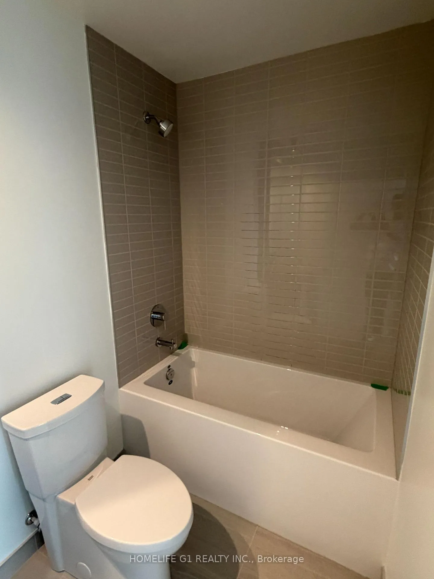 Photo 16 of Unit 1718, 6 Flavelle Trail, Vaughan, Steeles West Industrial — HOMEH