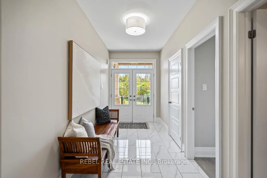 Photo 3 of 62 Willoughby Place, Clarington, Bowmanville — HOMEH