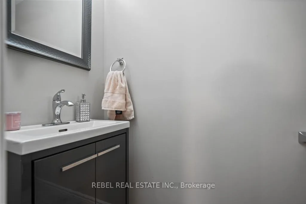 Photo 32 of 62 Willoughby Place, Clarington, Bowmanville — HOMEH