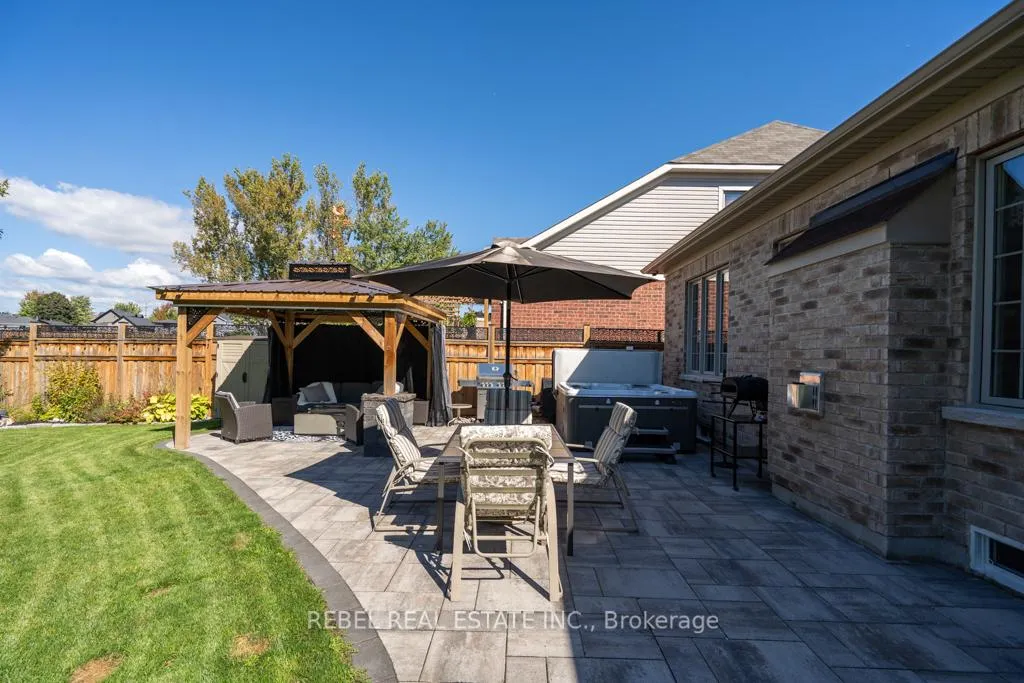 Photo 35 of 62 Willoughby Place, Clarington, Bowmanville — HOMEH