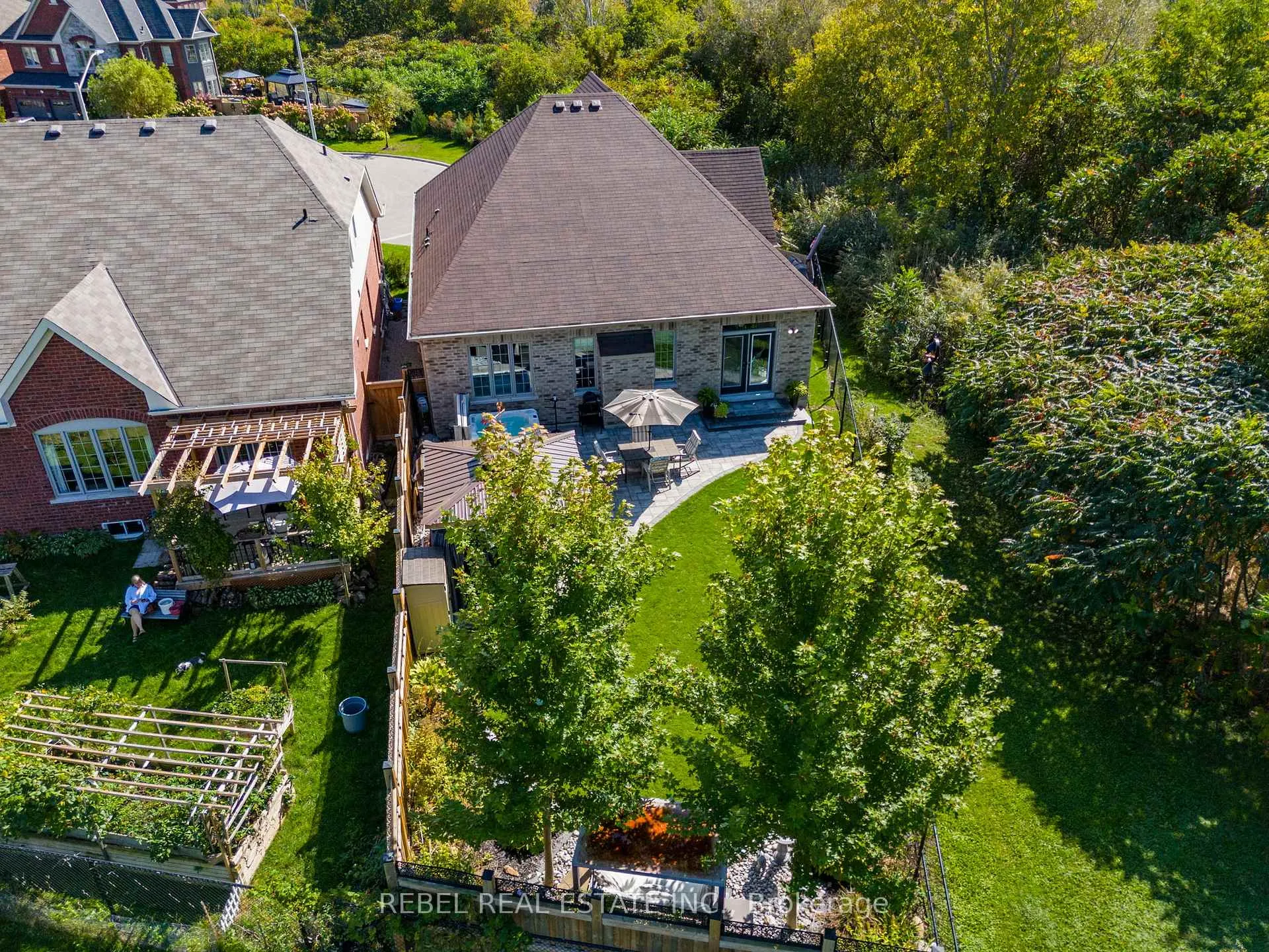 Photo 40 of 62 Willoughby Place, Clarington, Bowmanville — HOMEH