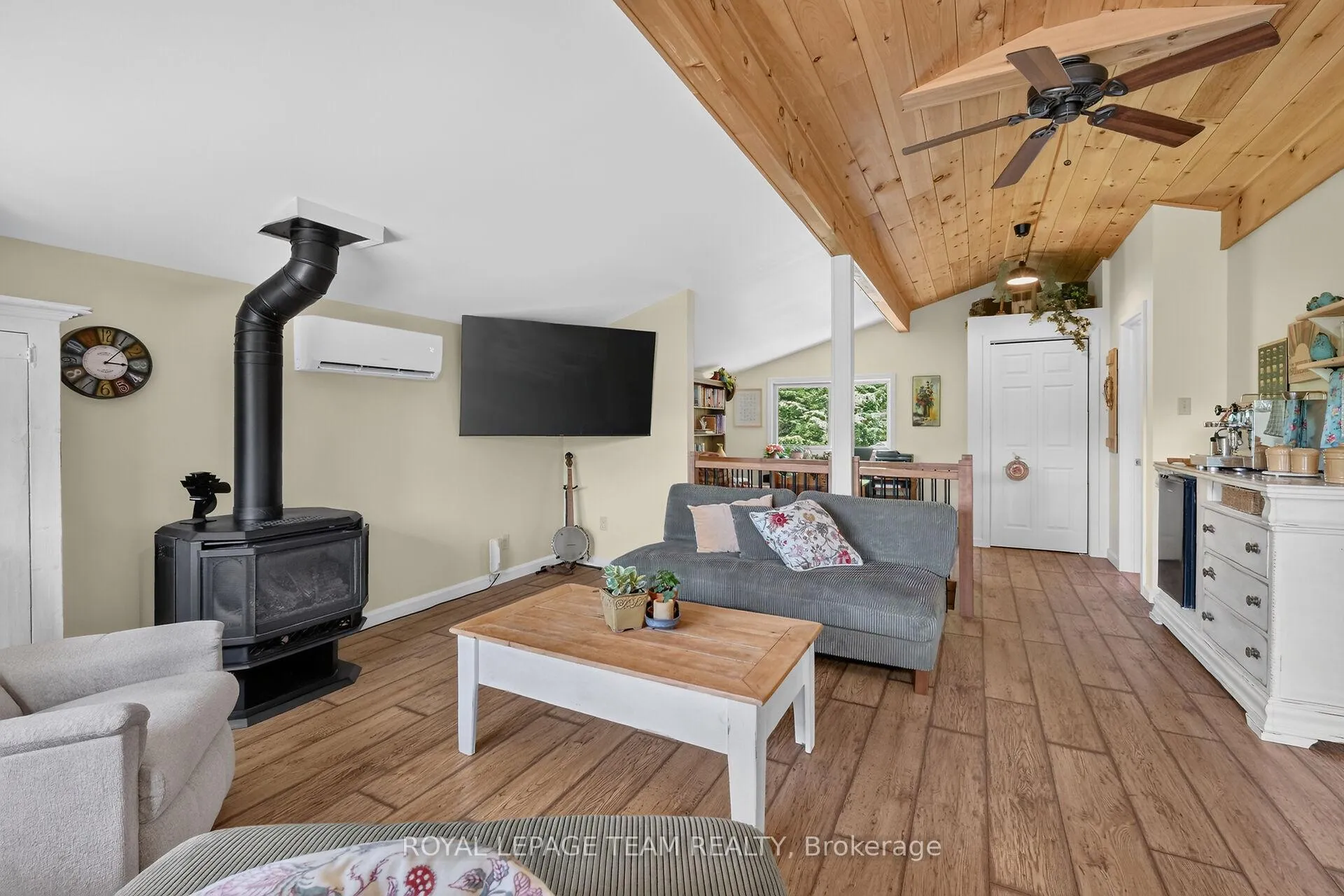 Photo 17 of 102 A Mcvicar Lane, McNab/Braeside, Mcnab/Braeside Twps — HOMEH