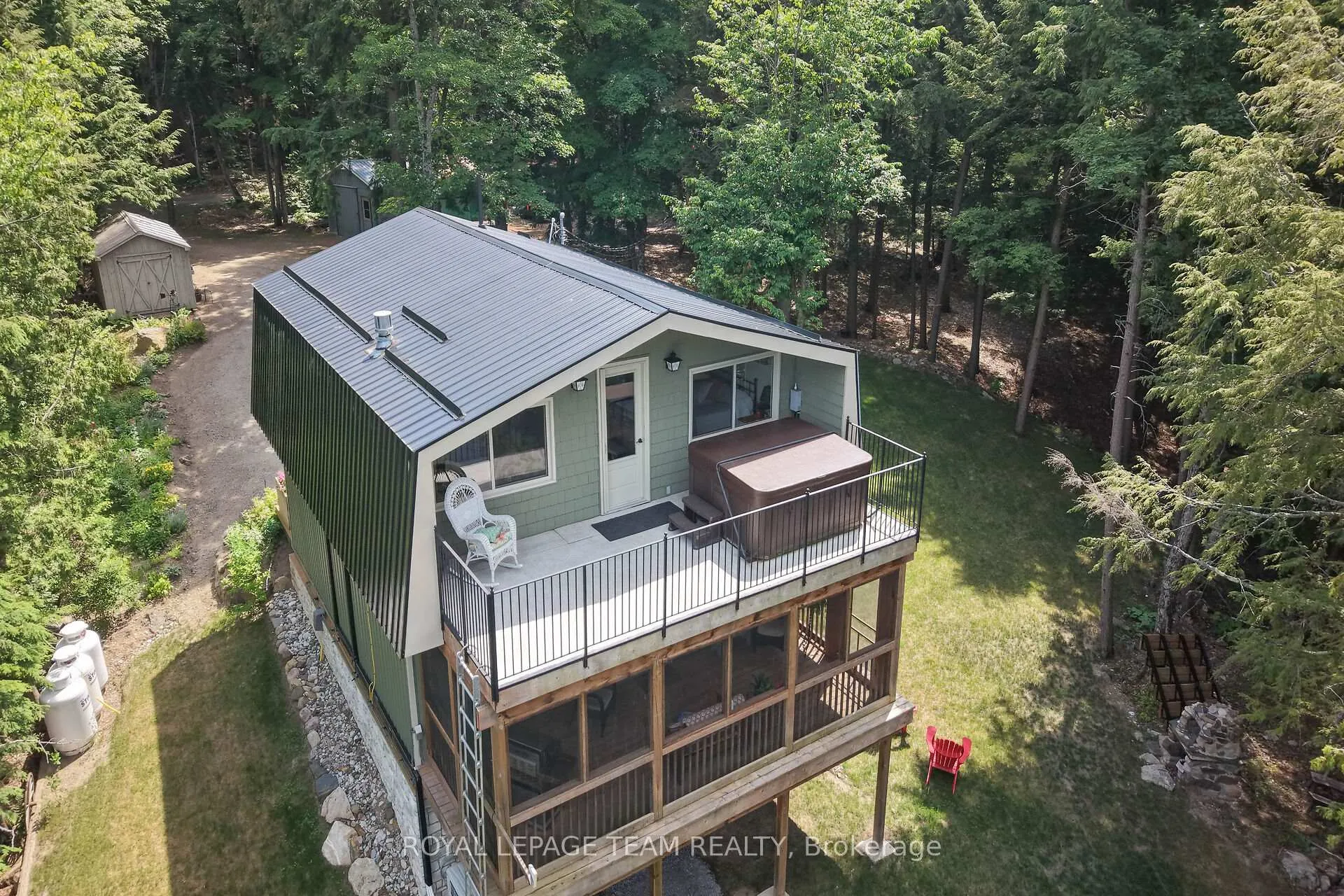 Photo 40 of 102 A Mcvicar Lane, McNab/Braeside, Mcnab/Braeside Twps — HOMEH