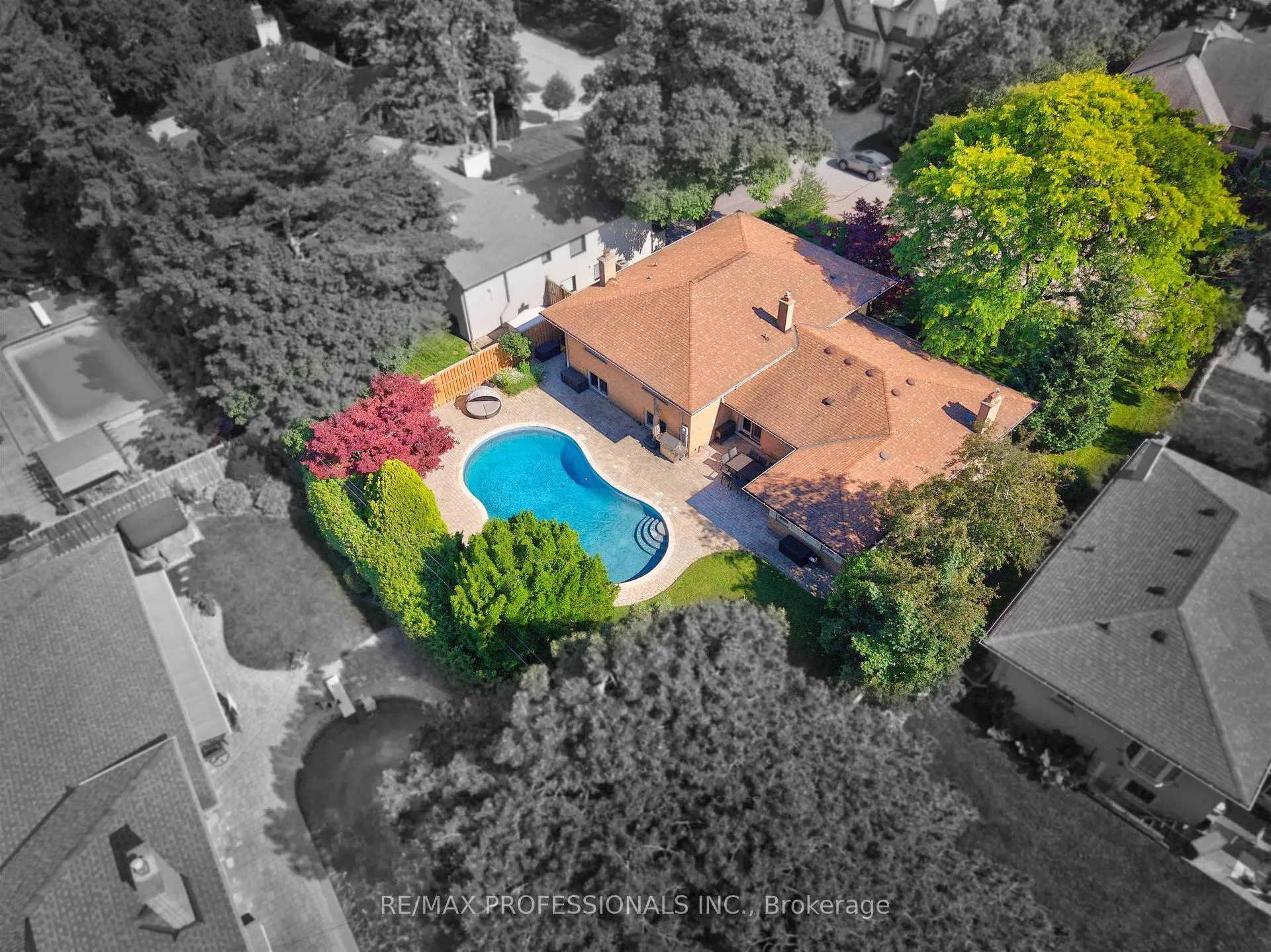 Photo 6 of 28 Aylesbury Road, Etobicoke, Princess-Rosethorn — HOMEH