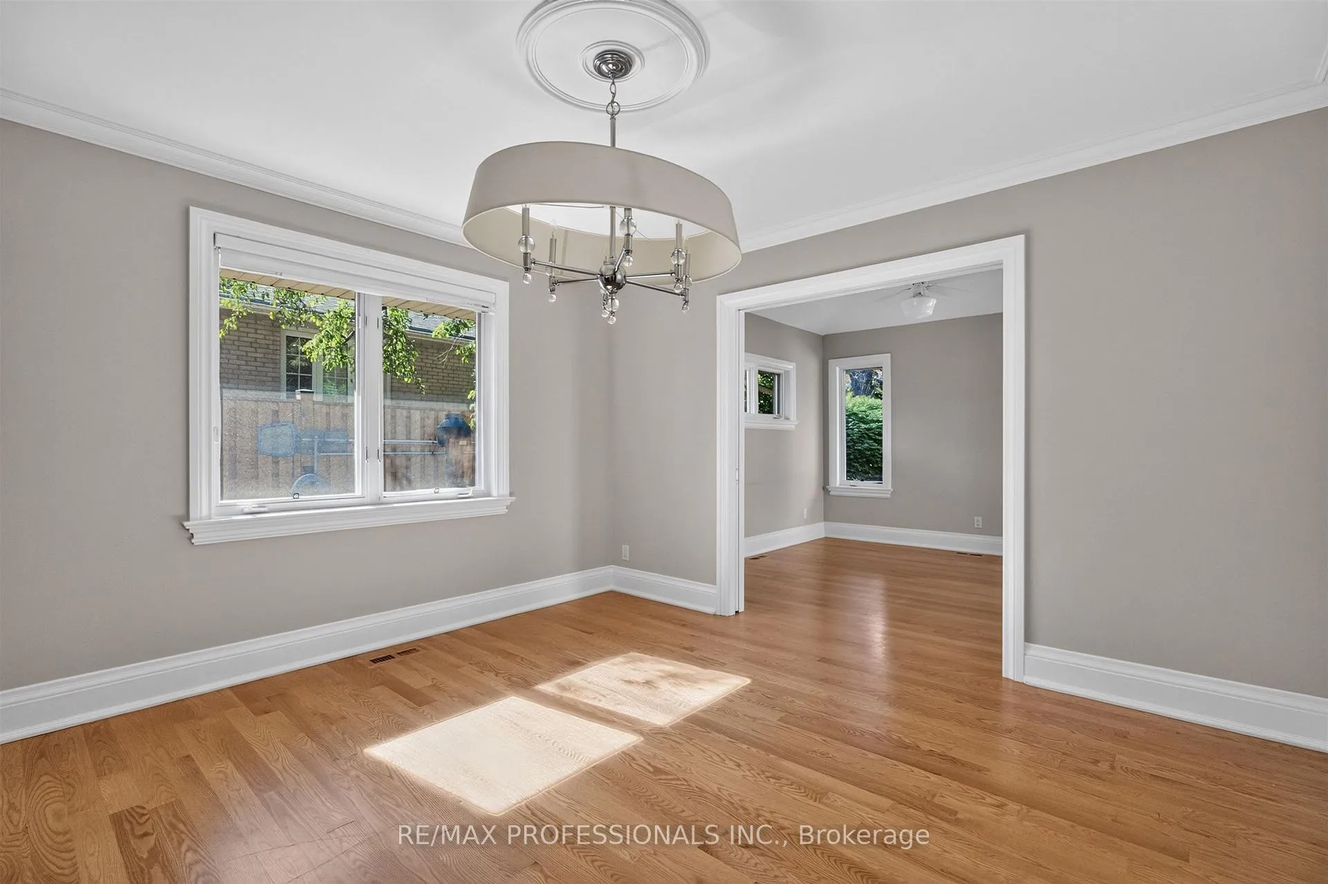 Photo 14 of 28 Aylesbury Road, Etobicoke, Princess-Rosethorn — HOMEH