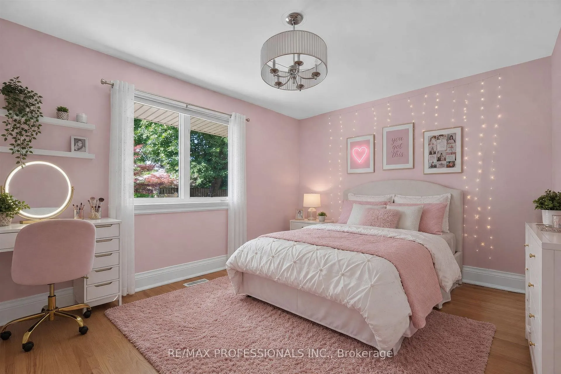 Photo 38 of 28 Aylesbury Road, Etobicoke, Princess-Rosethorn — HOMEH