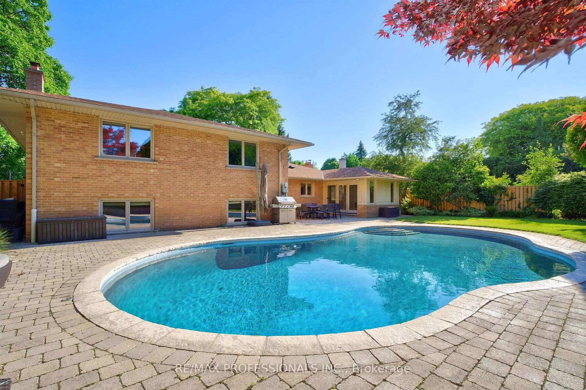 Photo 46 of 28 Aylesbury Road, Etobicoke, Princess-Rosethorn — HOMEH