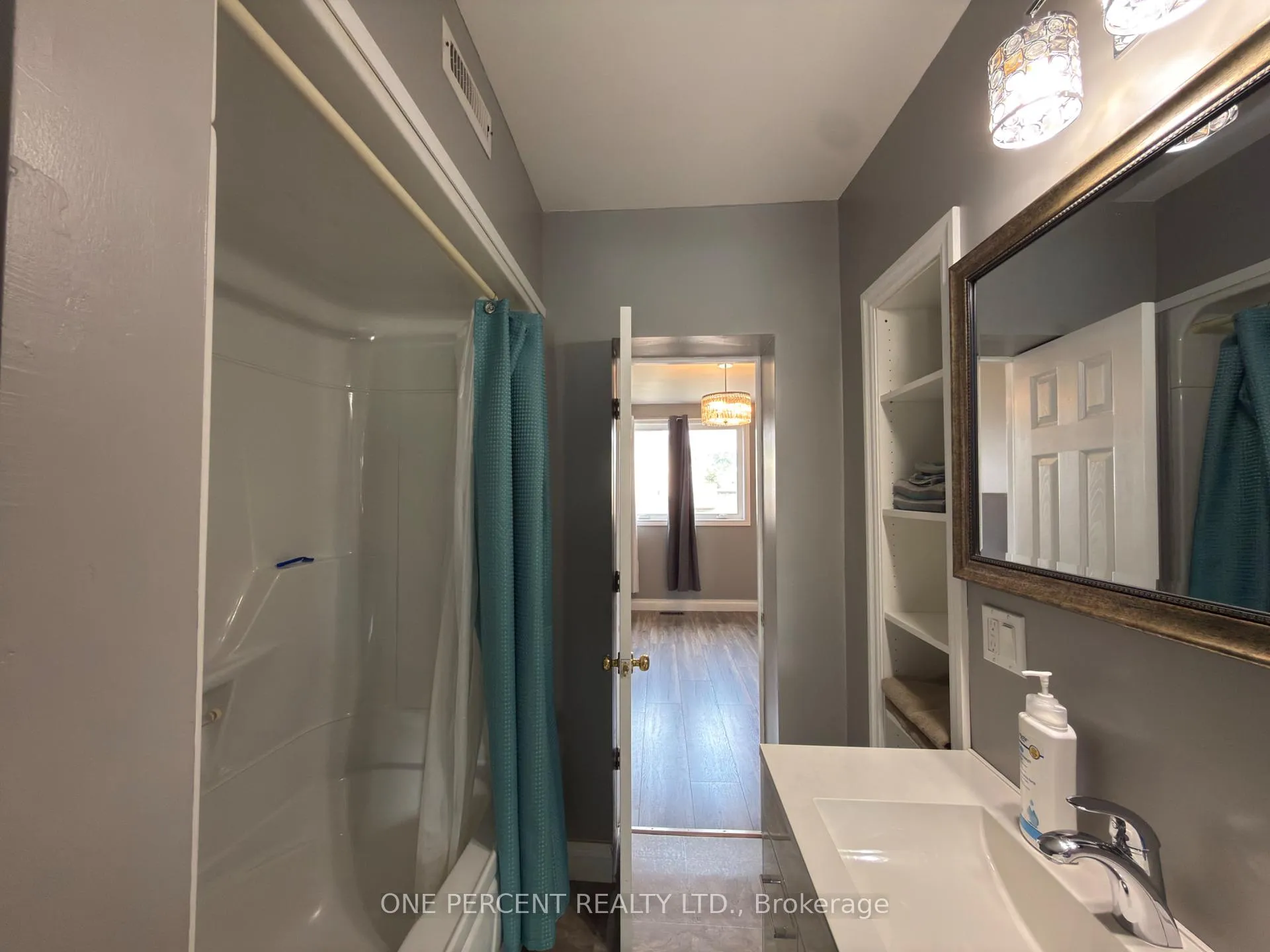 Photo 9 of 9 Lyons Avenue, Welland, Lincoln/Crowland — HOMEH