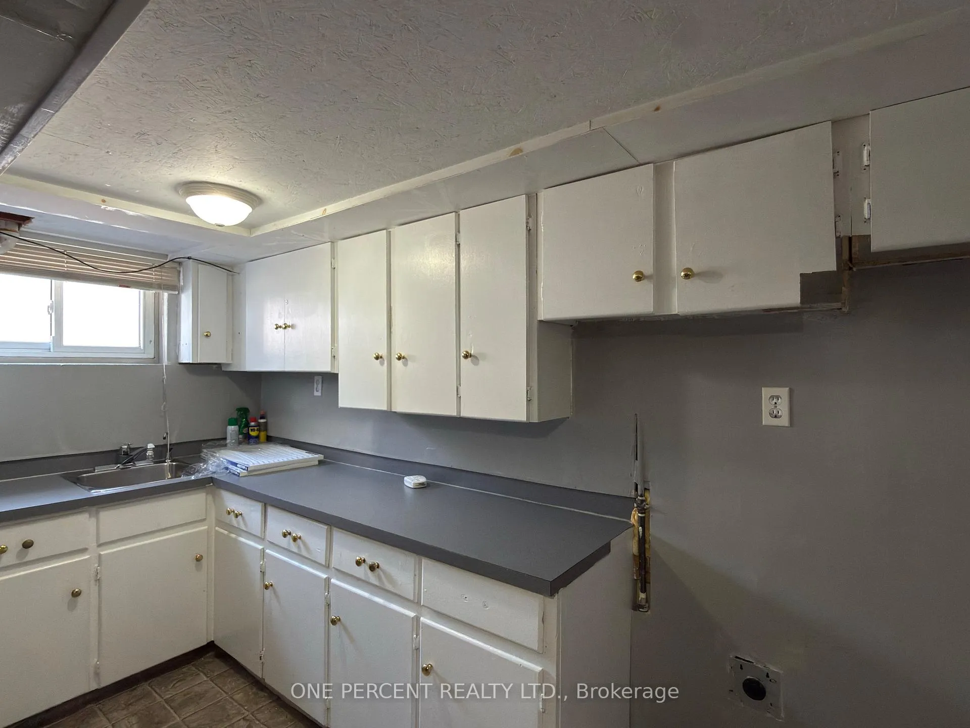 Photo 15 of 9 Lyons Avenue, Welland, Lincoln/Crowland — HOMEH